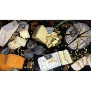 plateau-de-fromages-festif Plateau de fromages classique 6/8 personnes